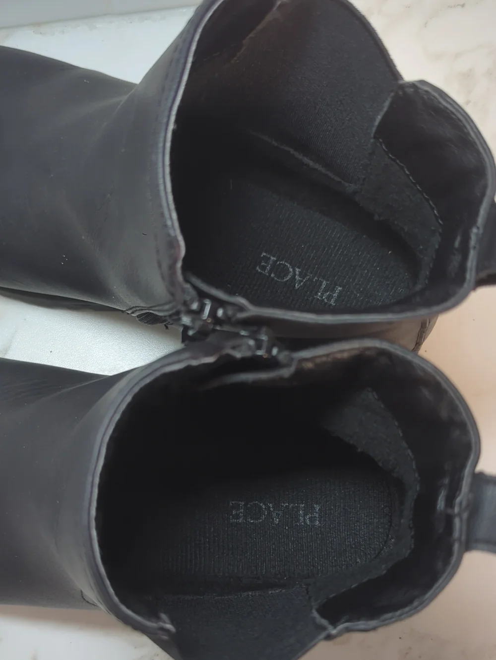 KIDS BOOTS